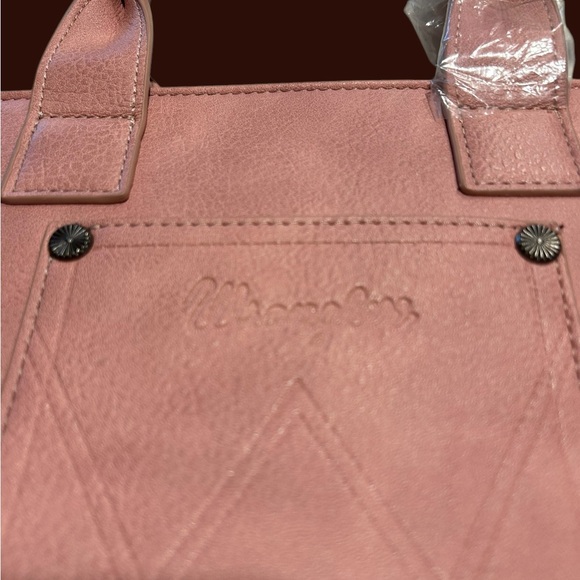 Wrangler Pink and Black Cow Print Women's Bag with concealed carry zipper pouch - Picture 4 of 13